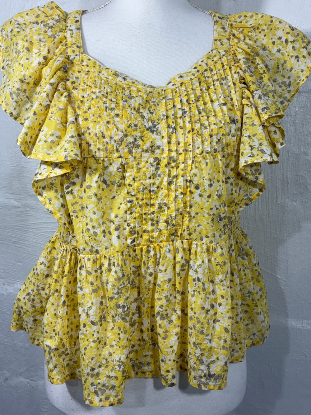 DIVIDED H&M FLORAL RUFFLE TOP - Picture 14 of 15